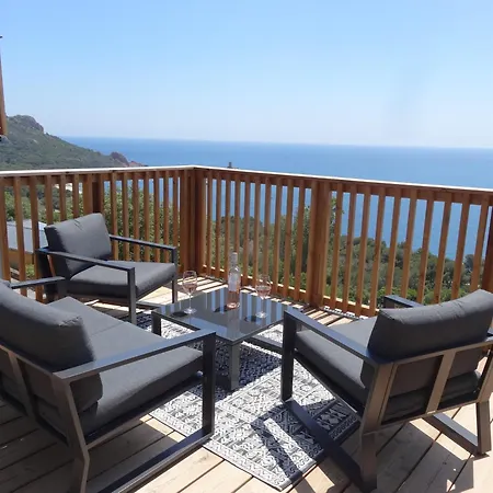 Campsite Luxueux Bungalow Avec Vue Panoramique Sur La Saint-Raphael (Var)