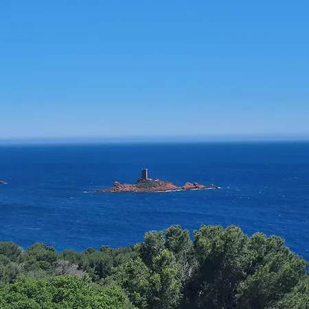Luxueux Bungalow Avec Vue Panoramique Sur La * Saint-Raphael (Var)